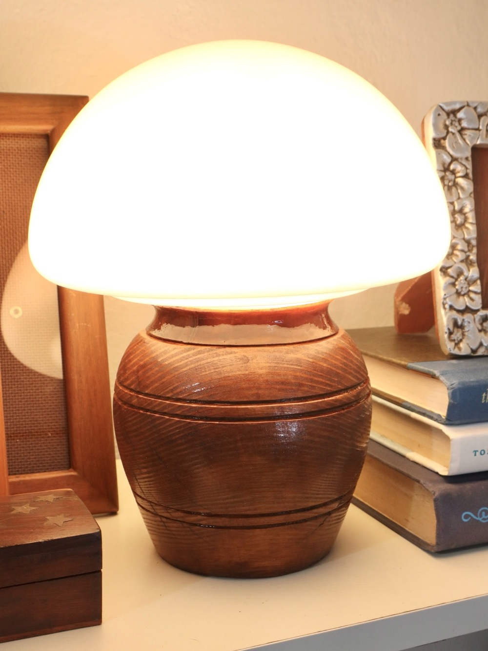 Upcycled Vintage-Inspired Table Lamp 1970s retro MCM Mushroom silhouette